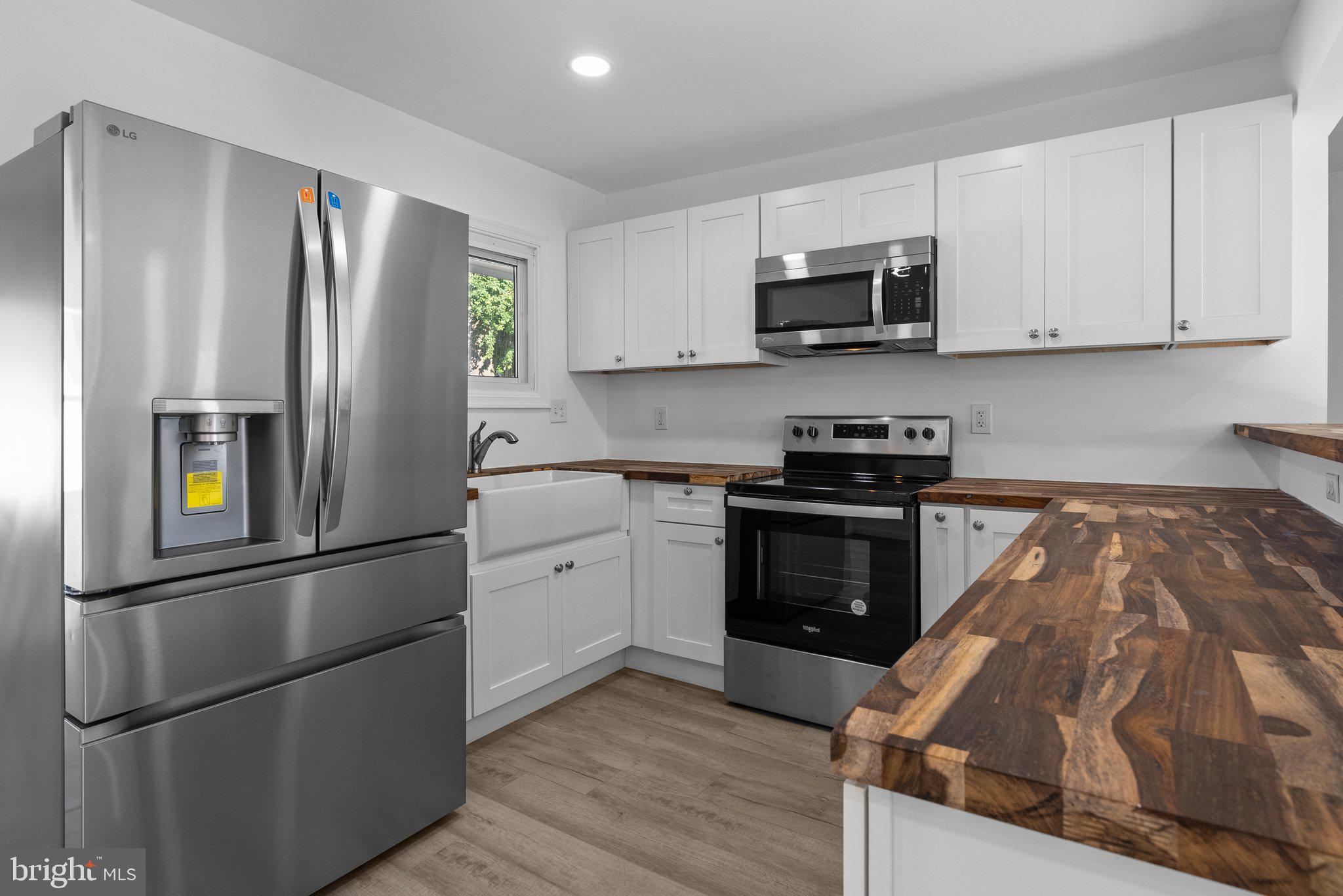 11 Honey Locust Road Levittown, PA 19056 - Photo 13 of 49 Gallery Image 13