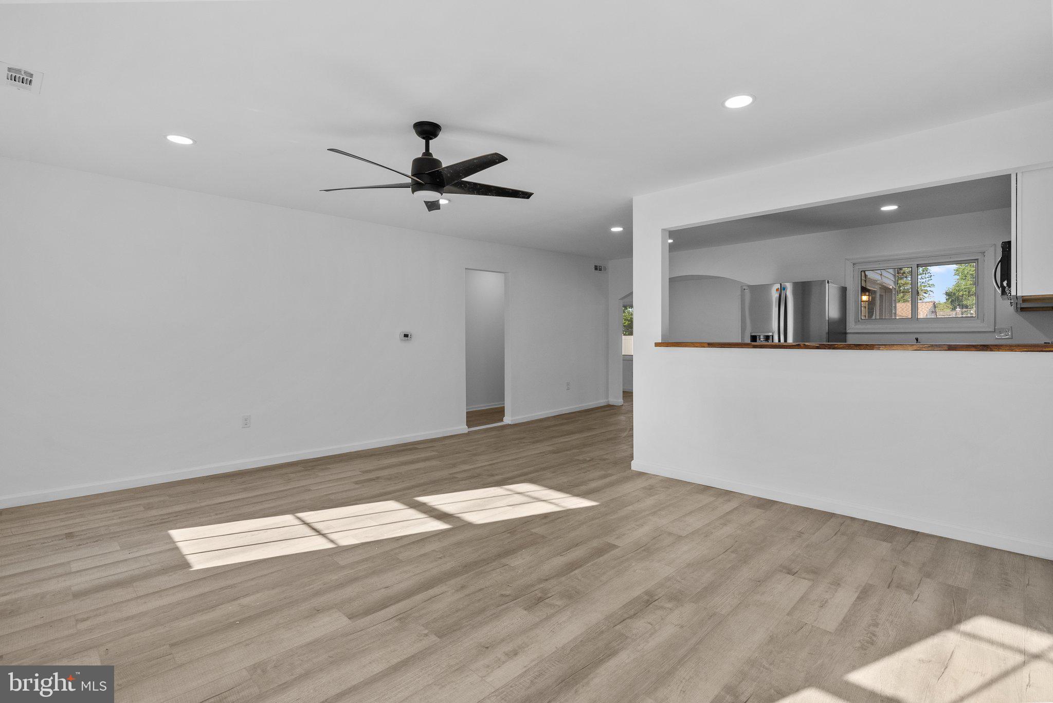 11 Honey Locust Road Levittown, PA 19056 - Photo 6 of 49 Gallery Image 6
