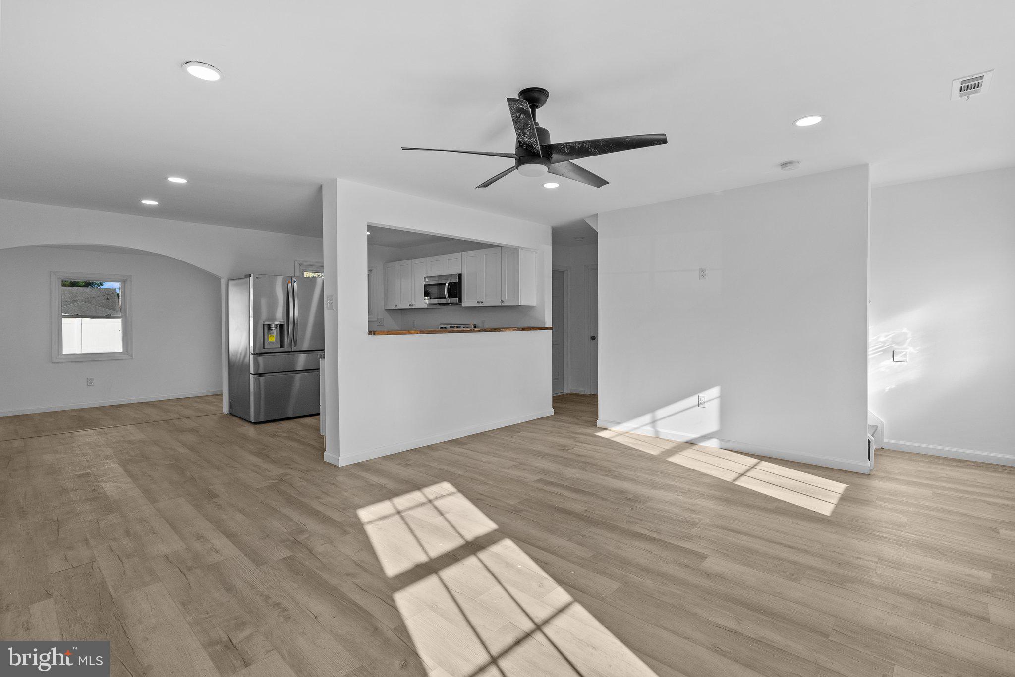 11 Honey Locust Road Levittown, PA 19056 - Photo 8 of 49 Gallery Image 8