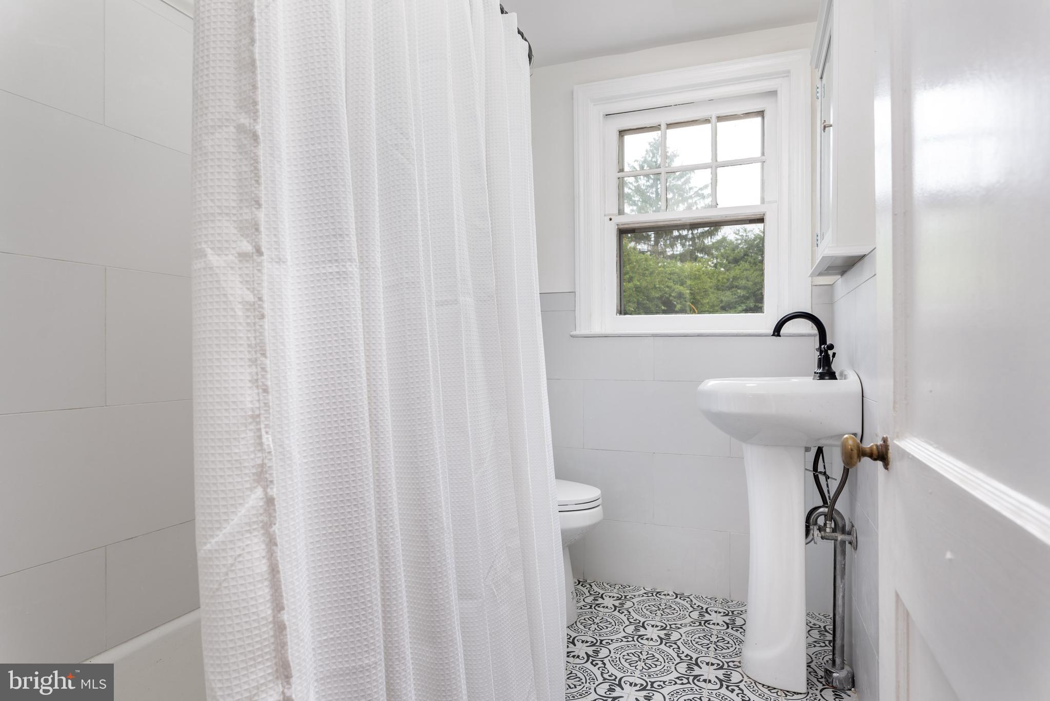 405 South Valley Forge Road Wayne, PA 19087 - Photo 28 of 36