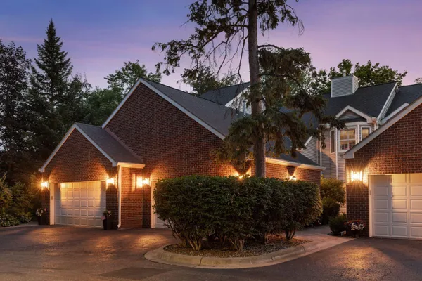 $1,150,000 | 4610 France Avenue South, Edina, MN 55410