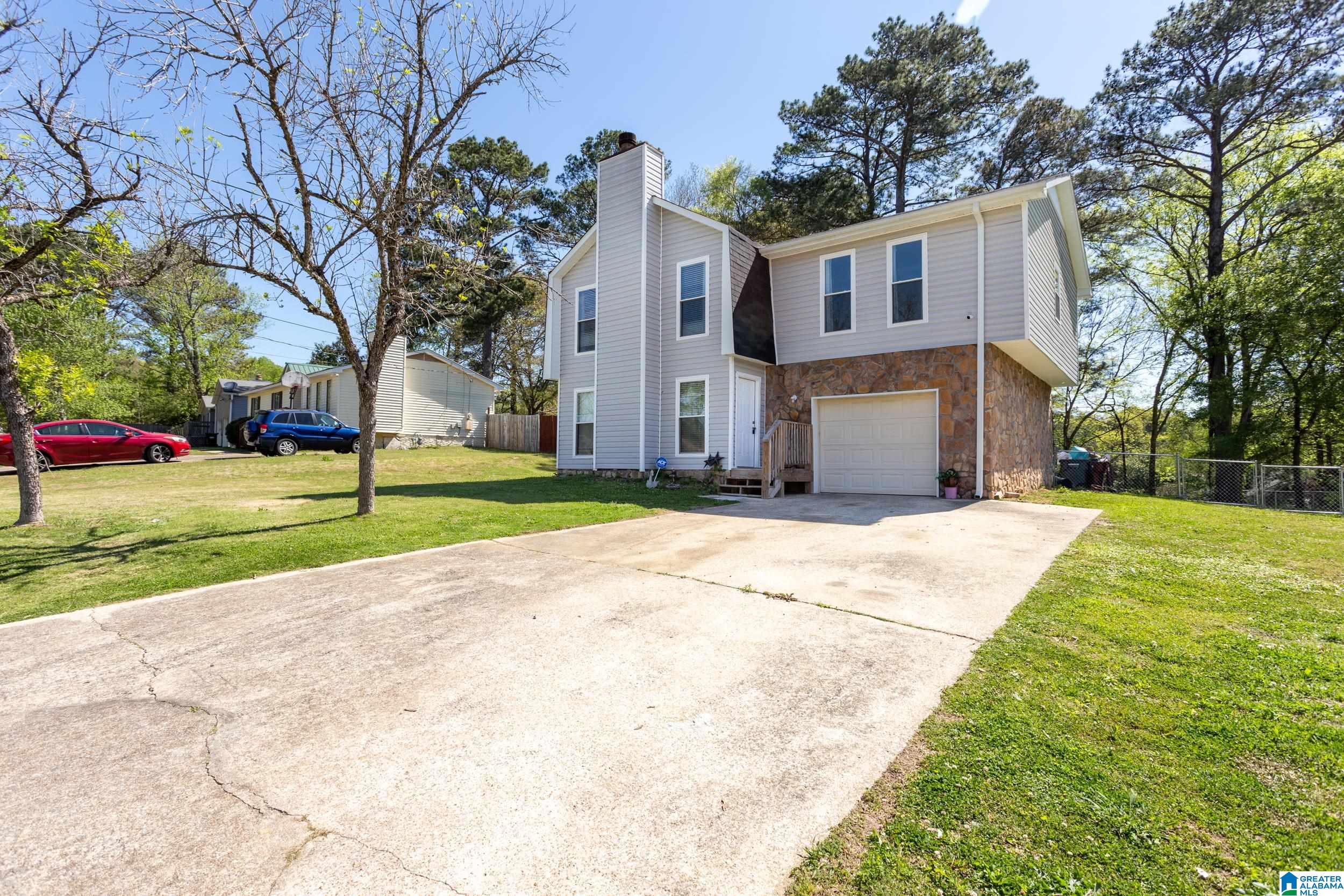 5419 Saddle Ridge Lane Pinson, AL 35126 - Photo 2 of 30