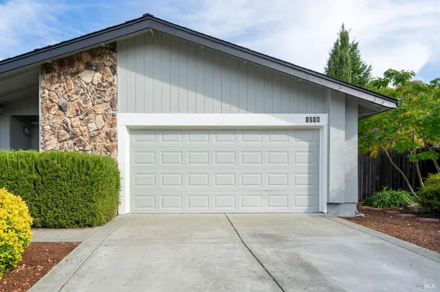 $3,400 | 4248 Leafwood Circle East, Santa Rosa, CA 95405
