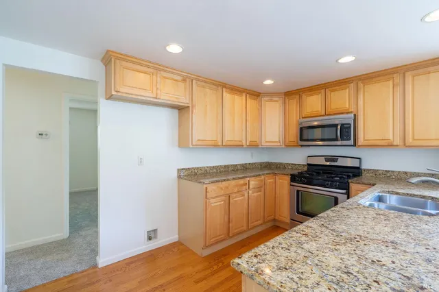 $3,400 | 4248 Leafwood Circle East, Santa Rosa, CA 95405