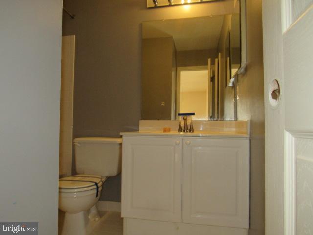 2518 Five Shillings Road Frederick, MD 21701 - Photo 20 of 28 Hallway Full Bath