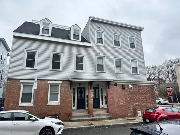 $4,490,000 | 89 Green Street, Boston, MA 02129