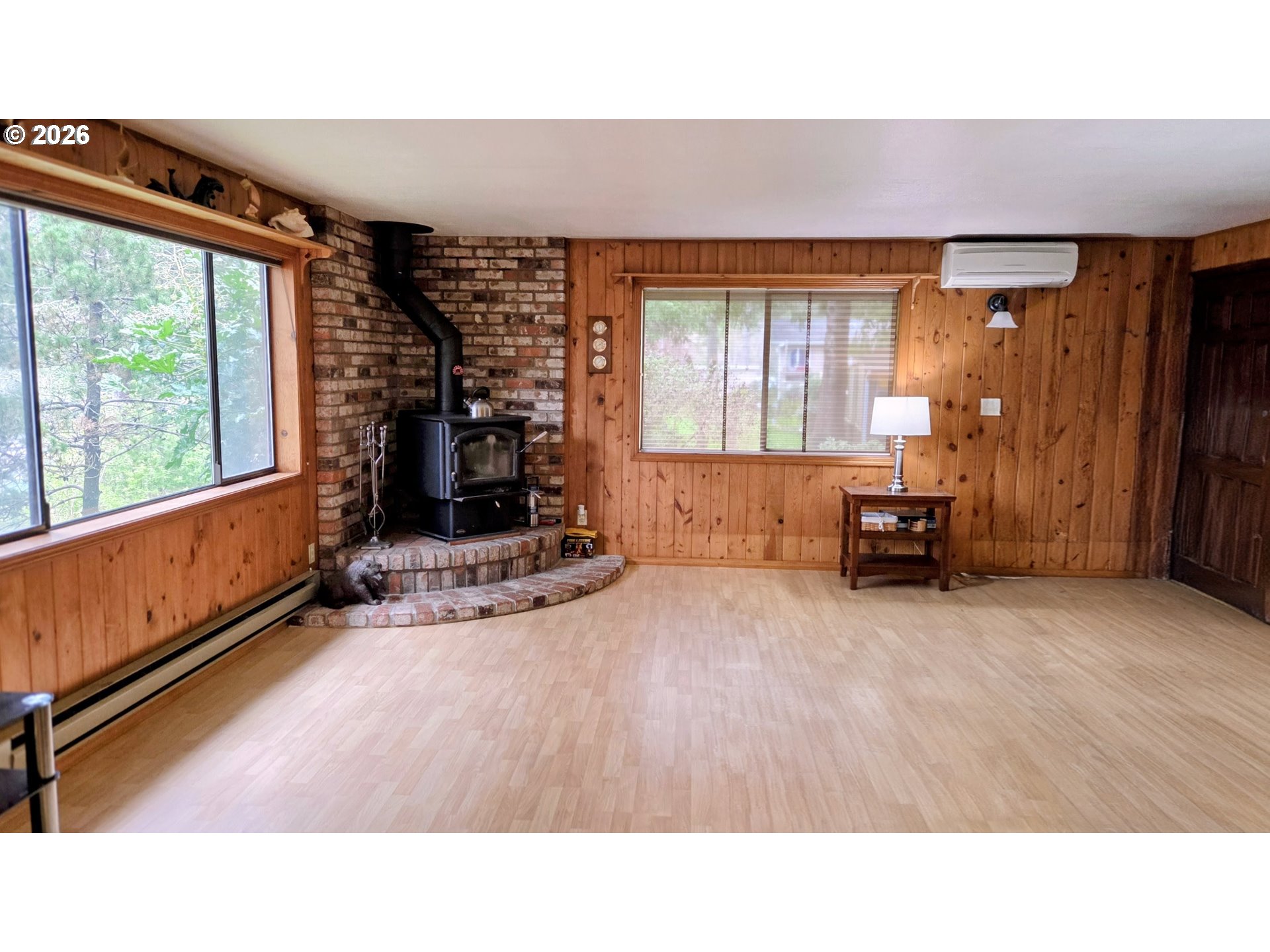 94474 Riley Creek Way Gold Beach, OR 97444 - Photo 15 of 42 Living Room