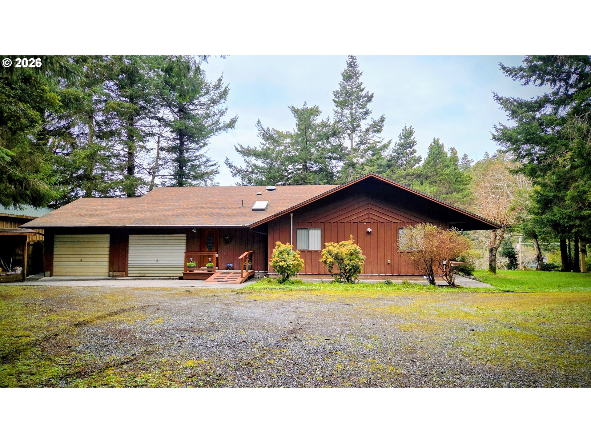 94474 Riley Creek Way Gold Beach, OR 97444 - Photo 2 of 42