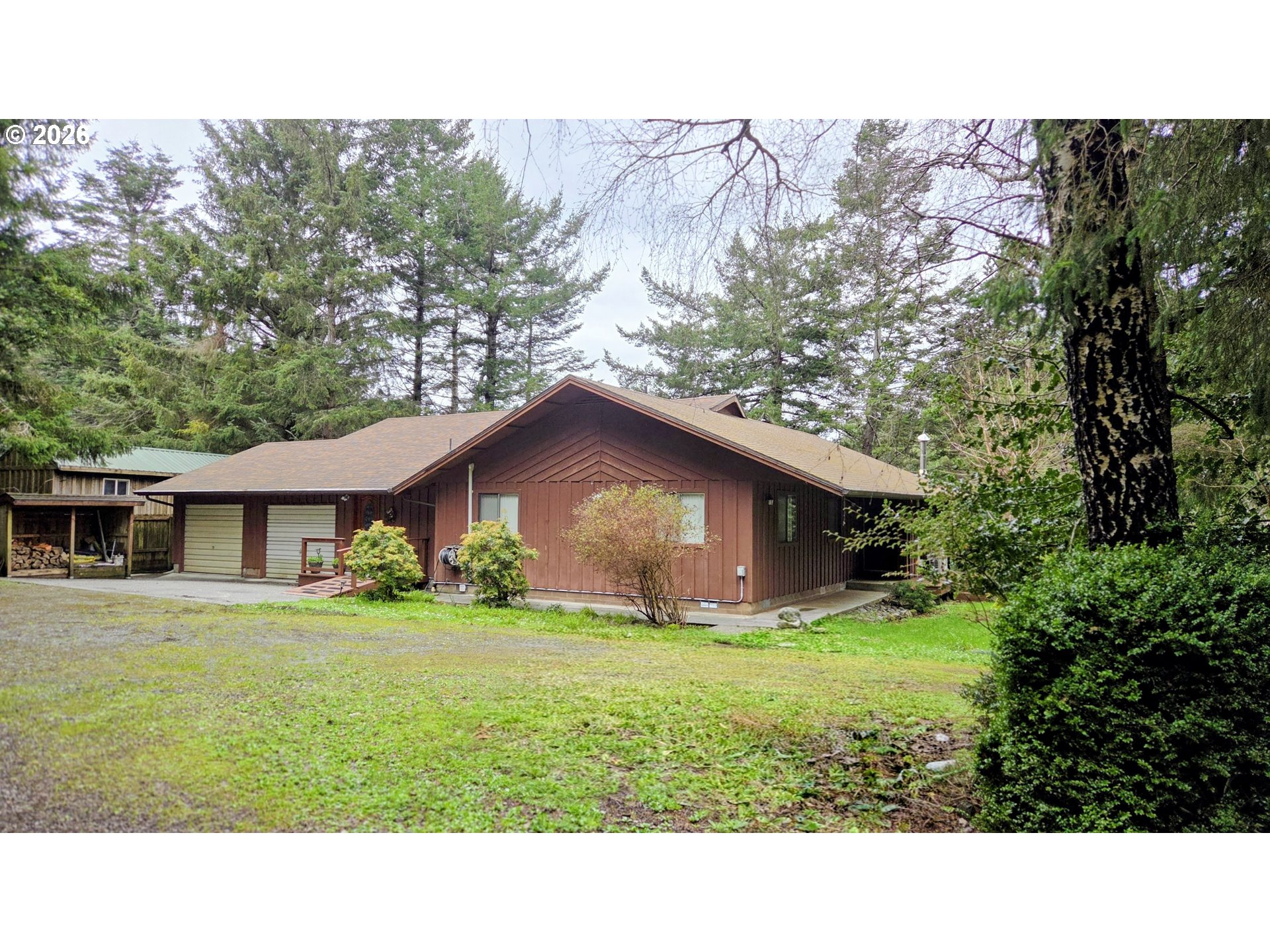 94474 Riley Creek Way Gold Beach, OR 97444 - Photo 3 of 42