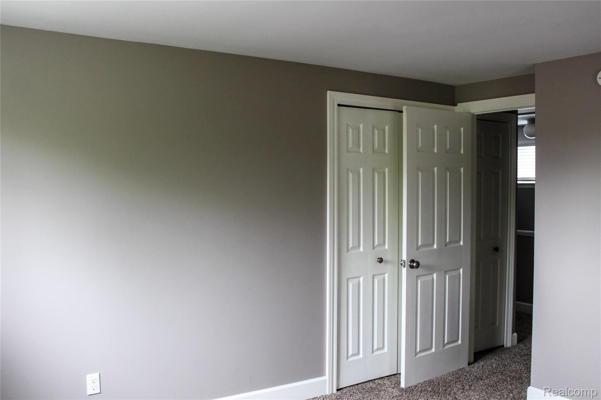 739 Meadowlake Road Canton, MI 48188 - Photo 25 of 44 Bedrom 3.jpg