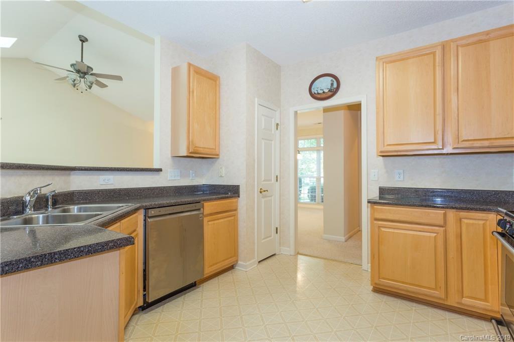 35 Farm Valley Road Fletcher, NC 28732 - Photo 3 of 23