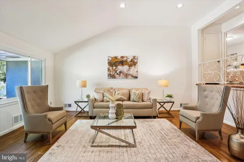 $899,000 | 3504 Glenmoor Drive, Chevy Chase, MD 20815