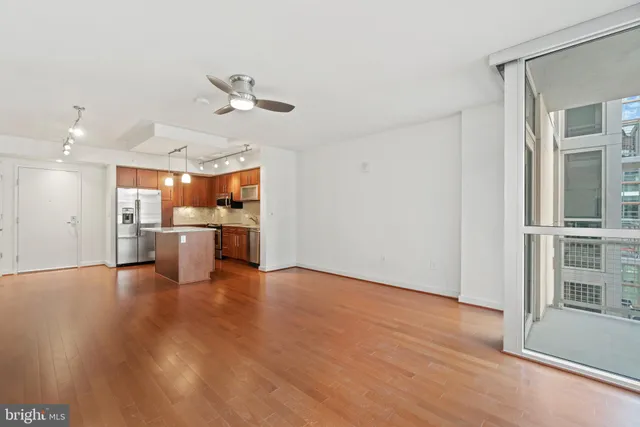 $2,475 | 1025 First Street Southeast, Unit 801, Washington, DC 20003