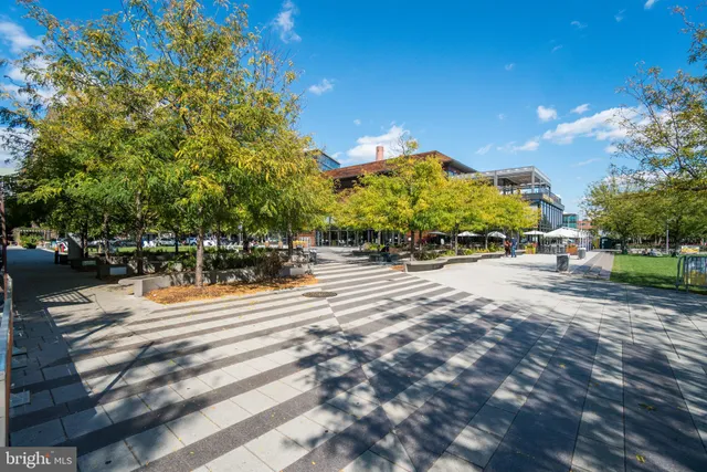 $2,475 | 1025 First Street Southeast, Unit 801, Washington, DC 20003