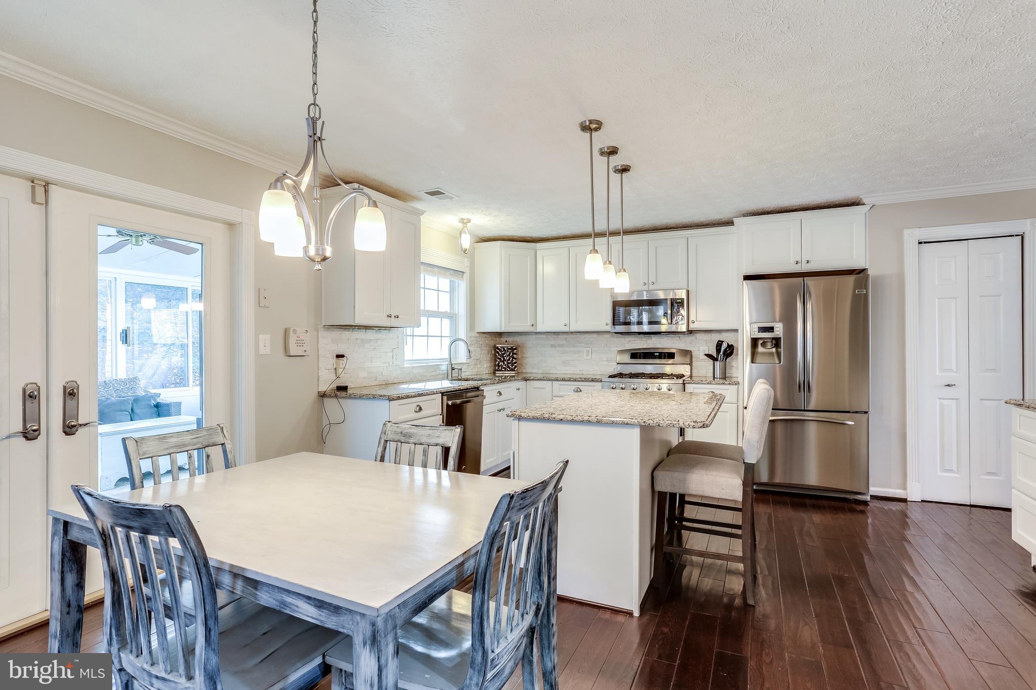 1431 Bretton View Road Annapolis, MD 21409 - Photo 3 of 30 Gourmet Kitchen w/eat-in area and island