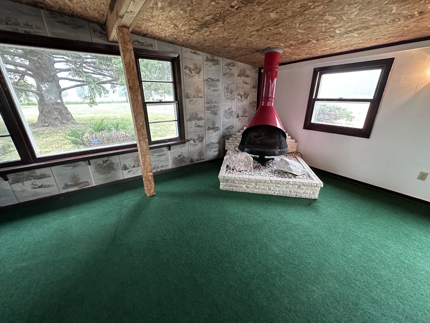 12454 Cracker Road Farmer City, IL 61842 - Photo 15 of 23 a garden view with a large window