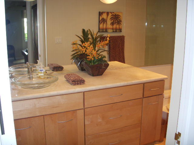 140 Southeast 5th Avenue, Unit 245 Boca Raton, FL 33432 - Photo 16 of 23 Guest Bathroom