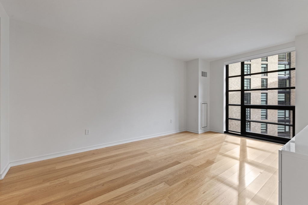 580 Washington Street, Unit 5C Boston, MA 02111 - Photo 16 of 42