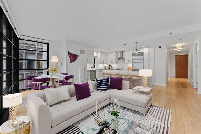 $1,699,000 | 580 Washington Street, Unit 5C, Boston, MA 02111