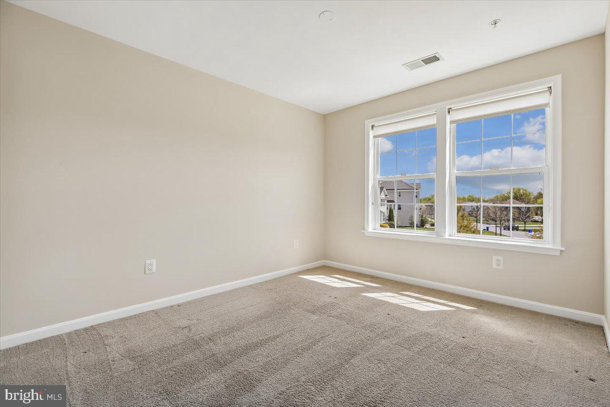 427 Cloverly Forest Drive Silver Spring, MD 20905 - Photo 21 of 36