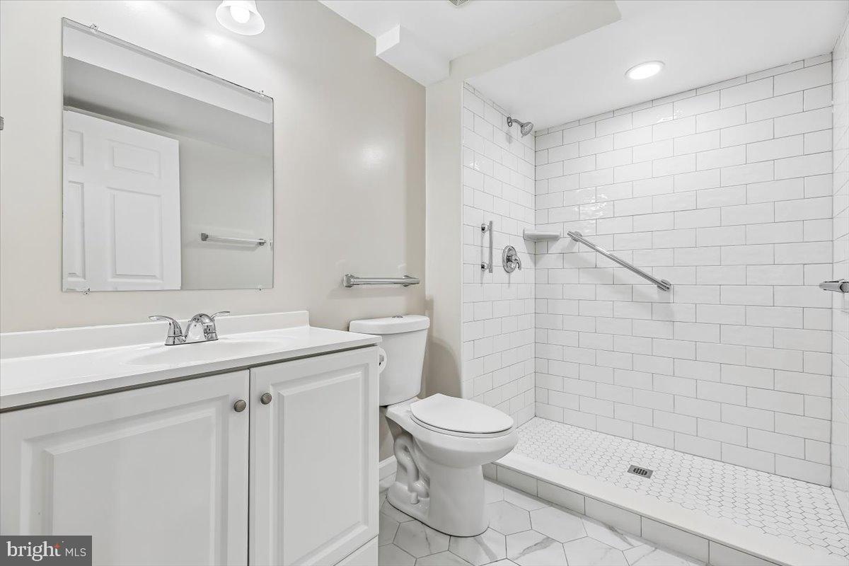 427 Cloverly Forest Drive Silver Spring, MD 20905 - Photo 27 of 36