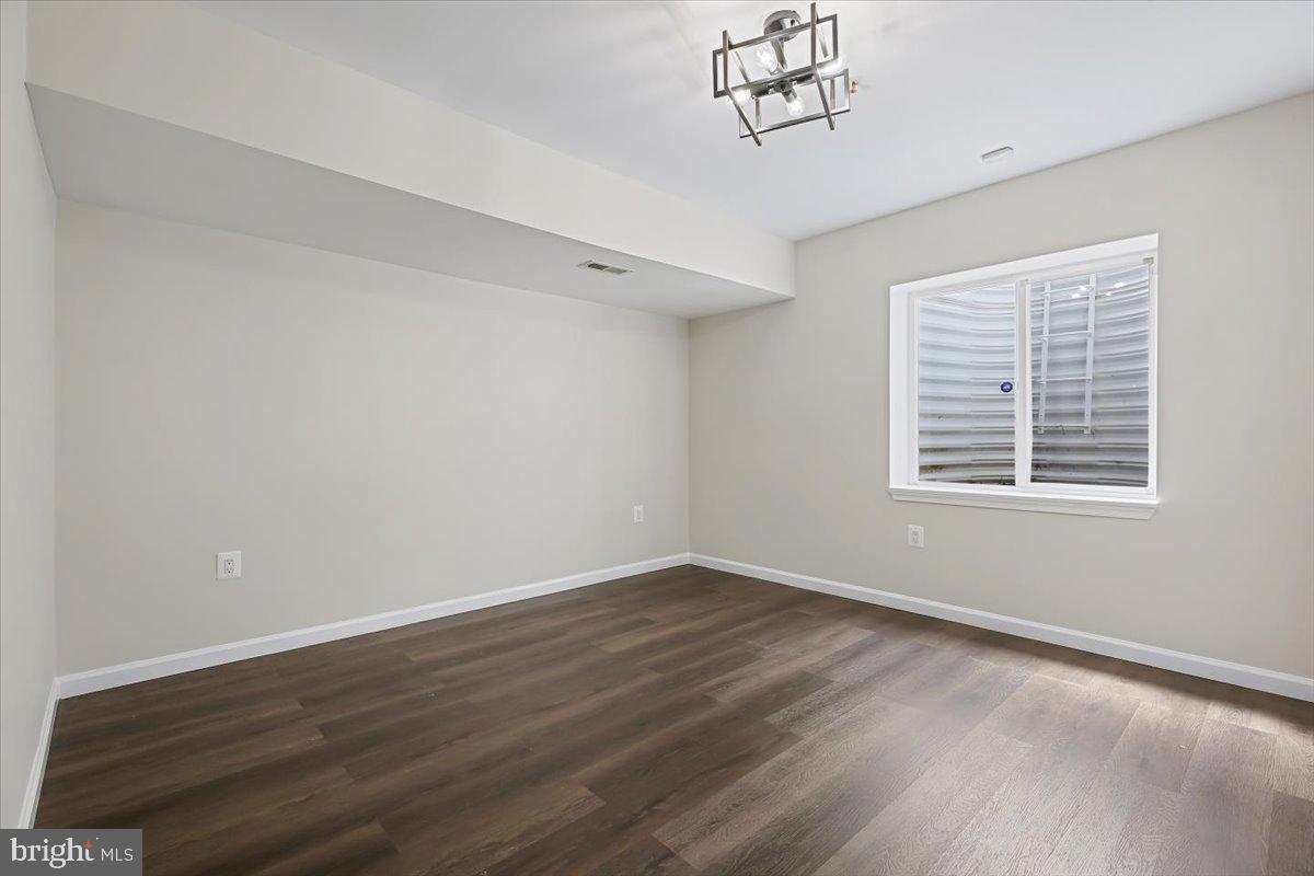 427 Cloverly Forest Drive Silver Spring, MD 20905 - Photo 30 of 36