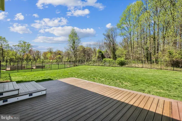 $885,000 | 427 Cloverly Forest Drive, Silver Spring, MD 20905