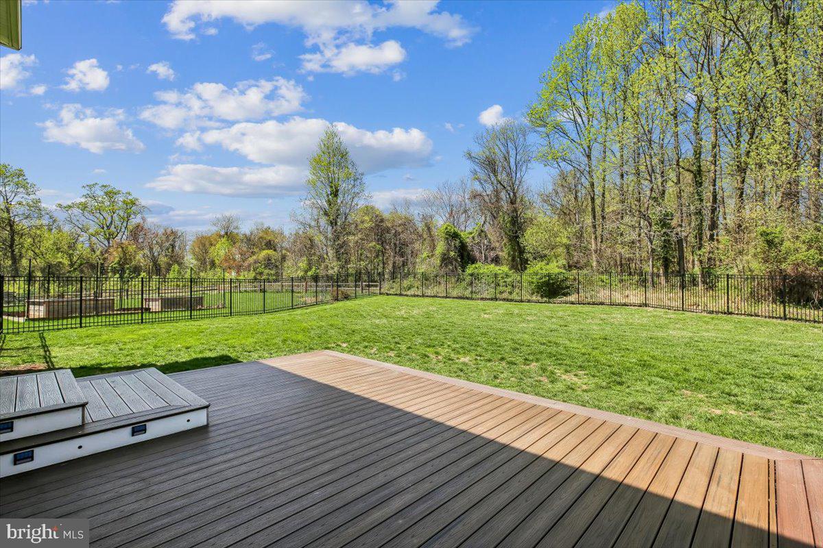 427 Cloverly Forest Drive Silver Spring, MD 20905 - Photo 33 of 36