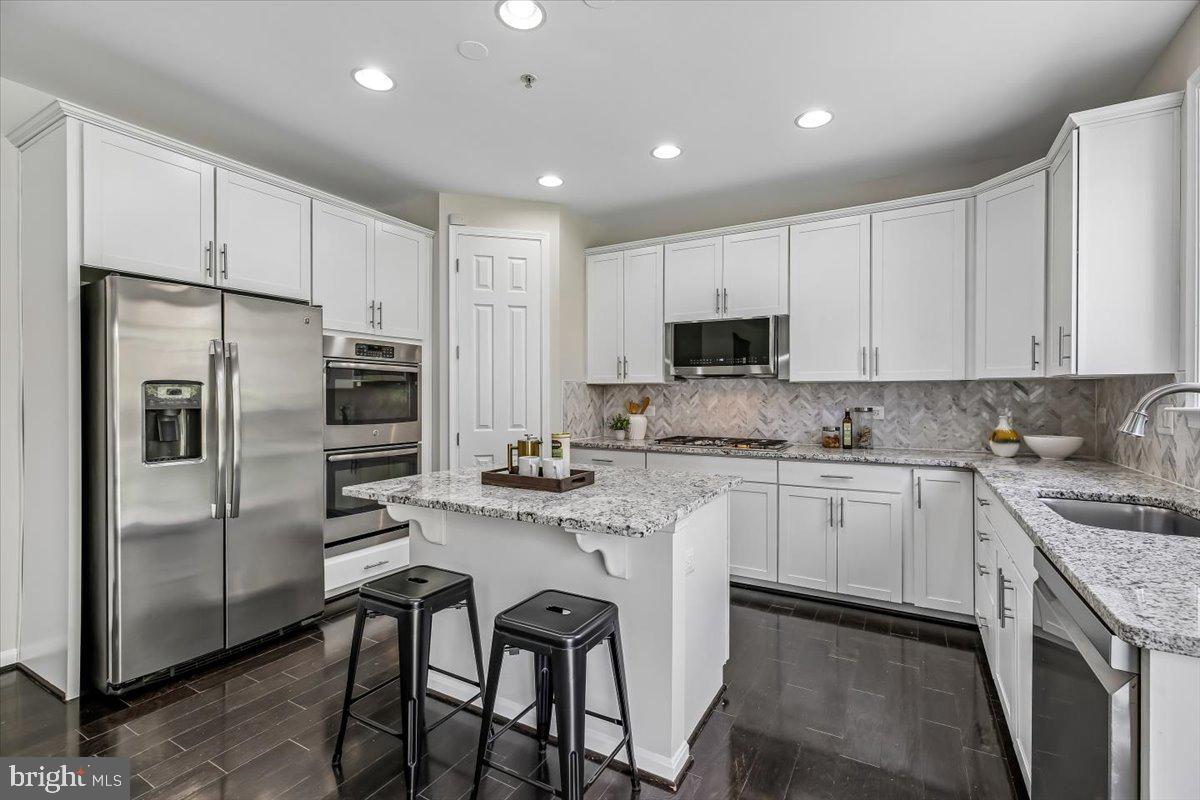 427 Cloverly Forest Drive Silver Spring, MD 20905 - Photo 7 of 36