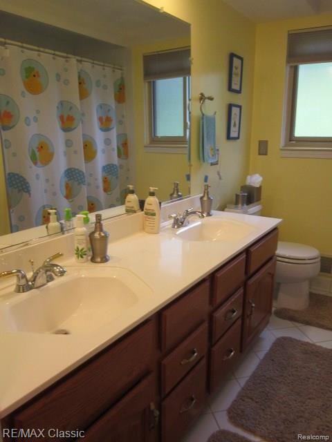 7406 Iron Gate Road Canton, MI 48187 - Photo 21 of 31 Main bath