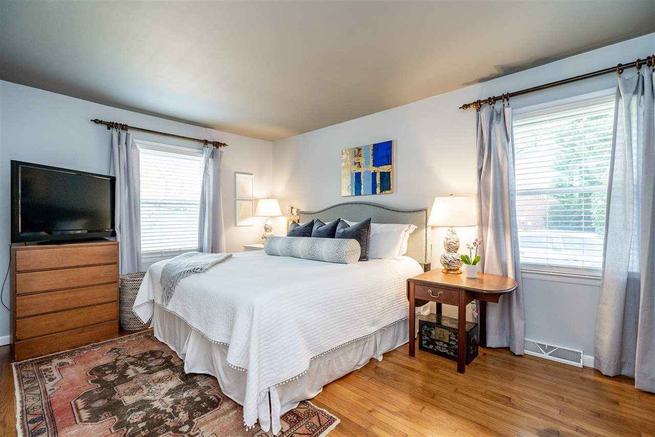 4824 Latimer Road Raleigh, NC 27609 - Photo 15 of 24 Photo 16