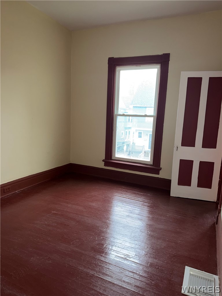 124 Rhode Island Street Buffalo, NY 14213 - Photo 17 of 21