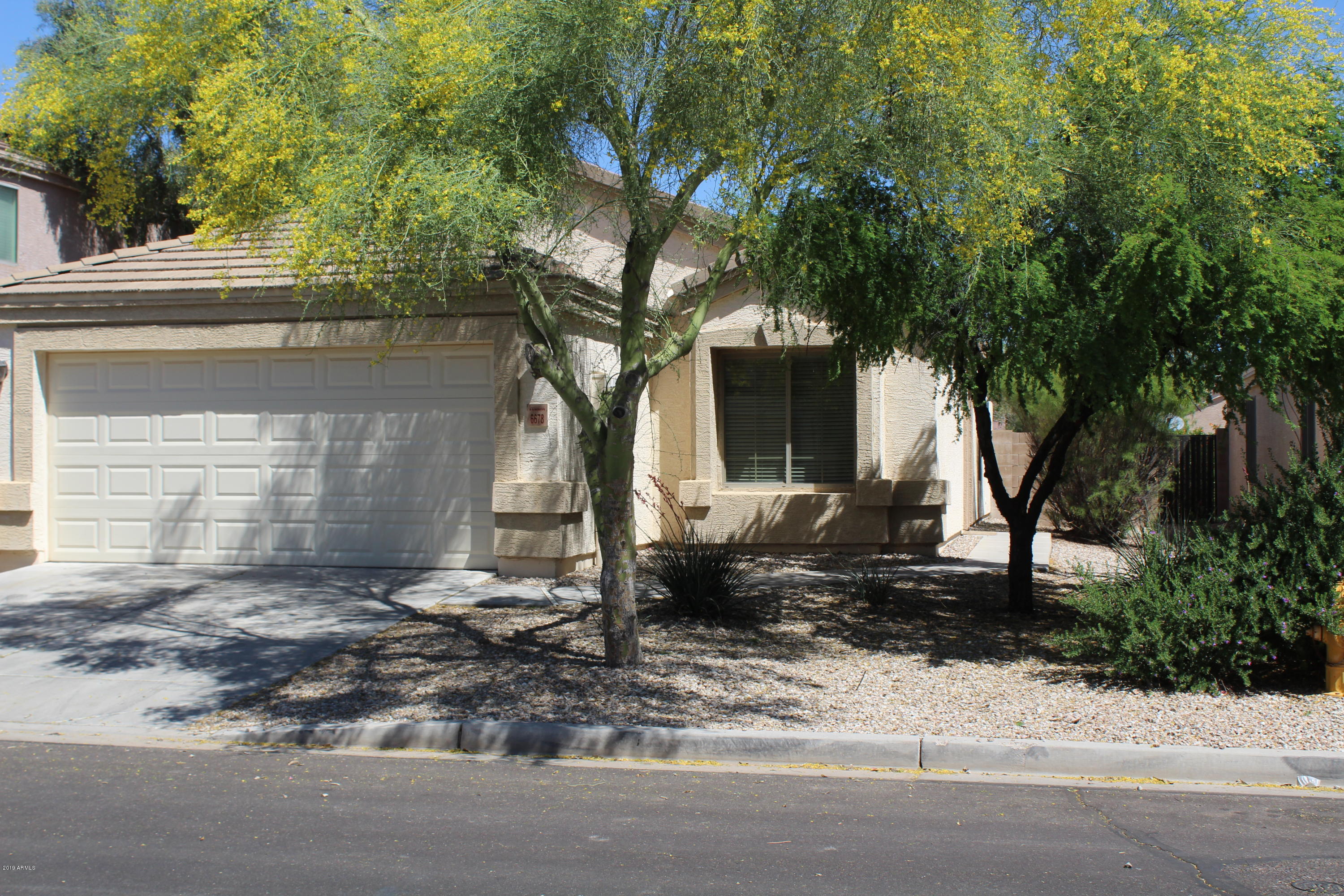 6678 East Refuge Road Florence, AZ 85132 - Photo 3 of 35 IMG_4418