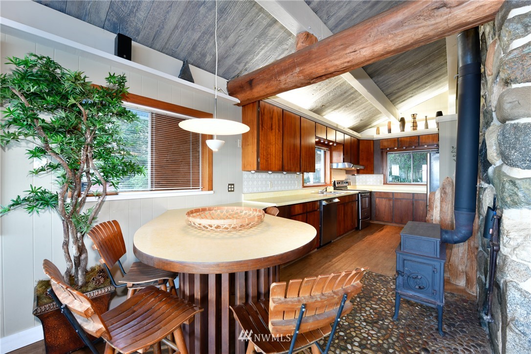 4667 Guemes Island Road Anacortes, WA 98221 - Photo 10 of 34 Gallery Image 10