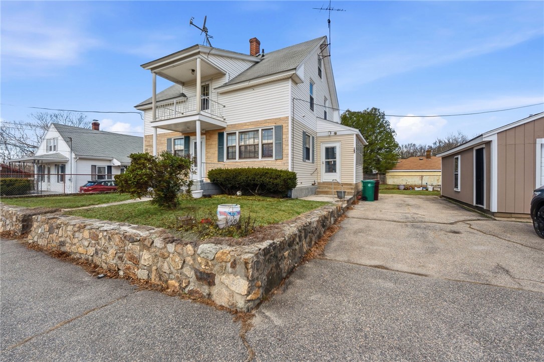 149 Burrington Street Woonsocket, RI 02895 - Photo 4 of 46