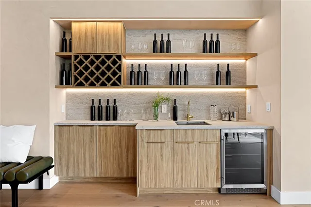 $15,500 | 11954 Collins Street, Valley Village, CA 91607