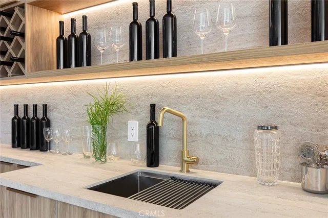 $15,500 | 11954 Collins Street, Valley Village, CA 91607