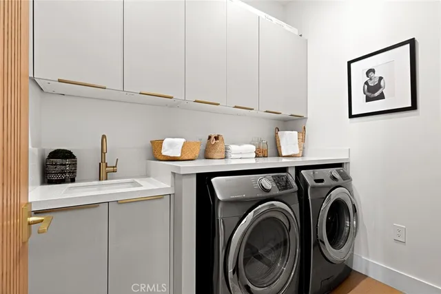 $15,500 | 11954 Collins Street, Valley Village, CA 91607