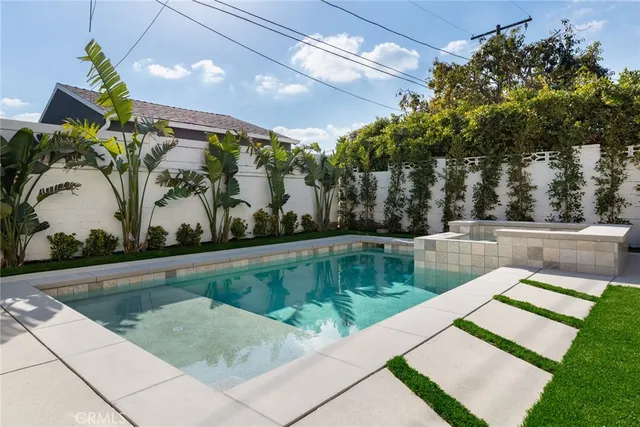 $15,500 | 11954 Collins Street, Valley Village, CA 91607