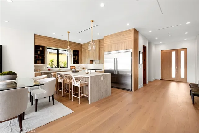 $15,500 | 11954 Collins Street, Valley Village, CA 91607