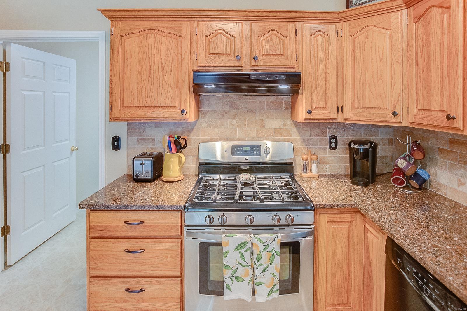 425 Fairwood Hills Road O'Fallon, IL 62269 - Photo 16 of 58 Gallery Image 16
