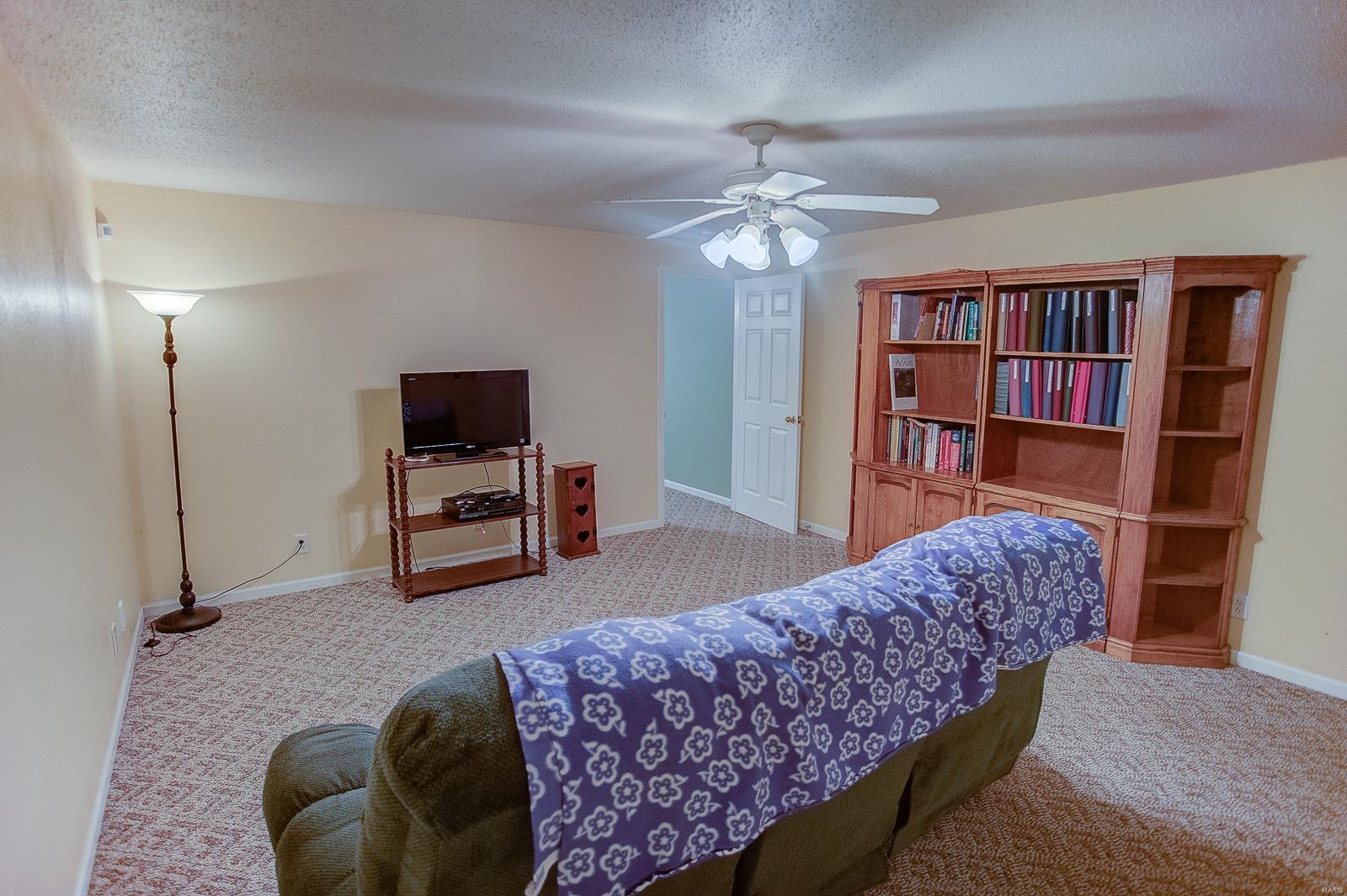 425 Fairwood Hills Road O'Fallon, IL 62269 - Photo 39 of 58 Gallery Image 39