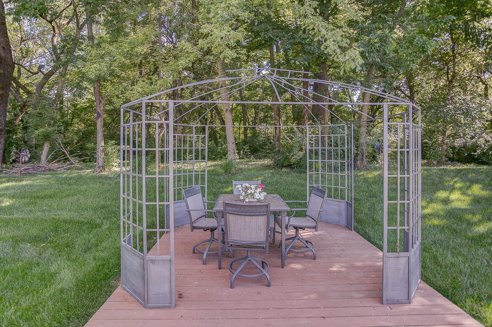425 Fairwood Hills Road O'Fallon, IL 62269 - Photo 47 of 58 Gallery Image 47