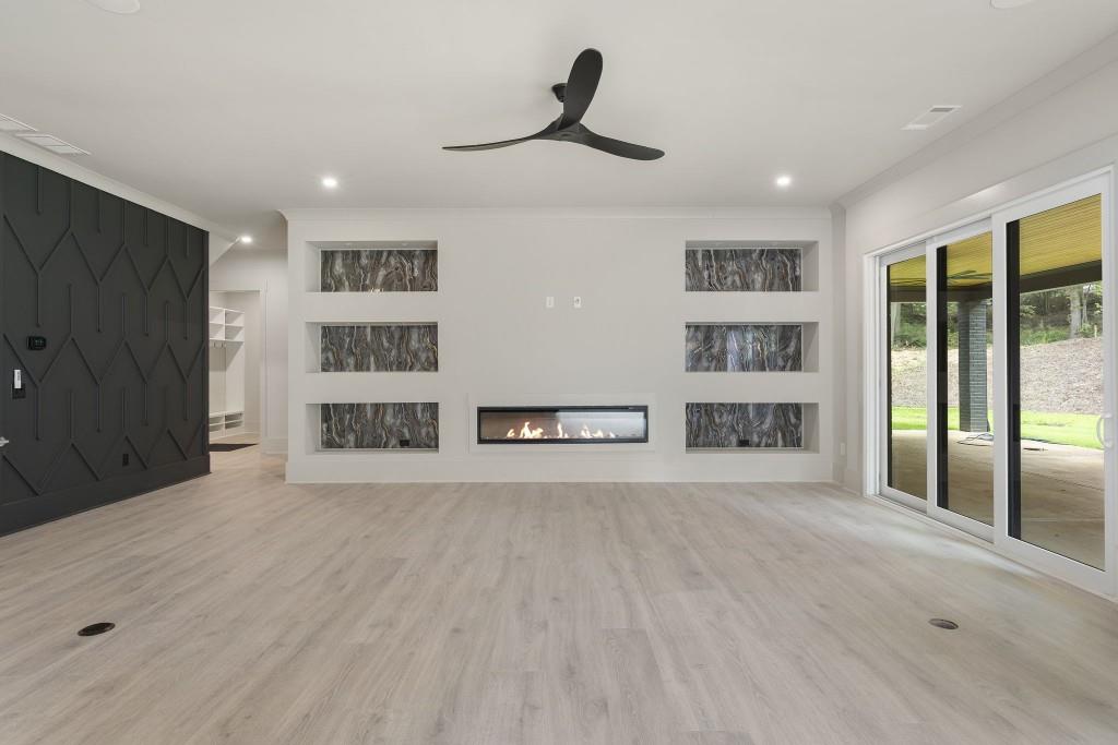 471 Thunder Road Buford, GA 30518 - Photo 7 of 40 Gallery Image 7