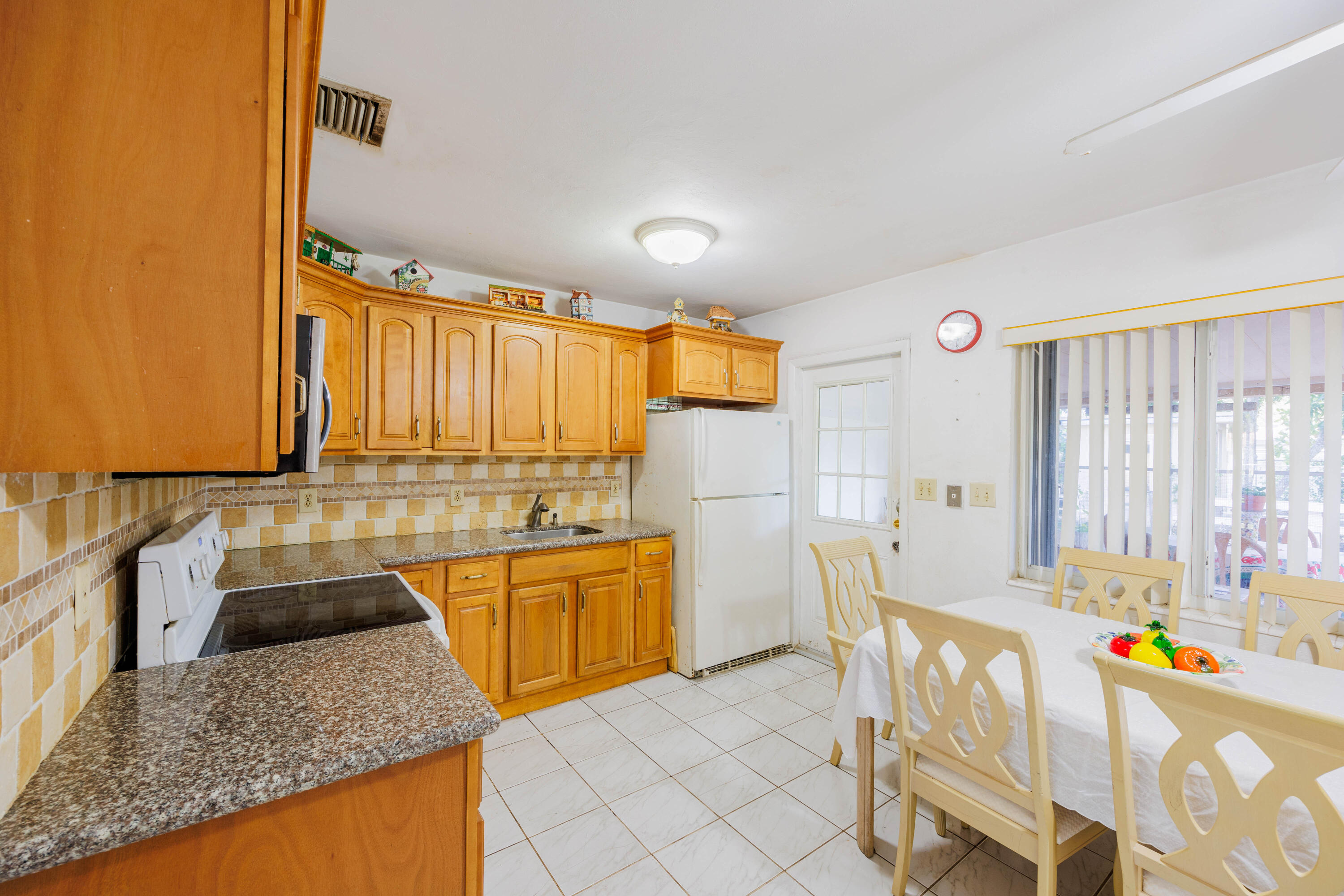 318 Southwest 2nd Street Boca Raton, FL 33432 - Photo 12 of 51 PT7A8539-HDR