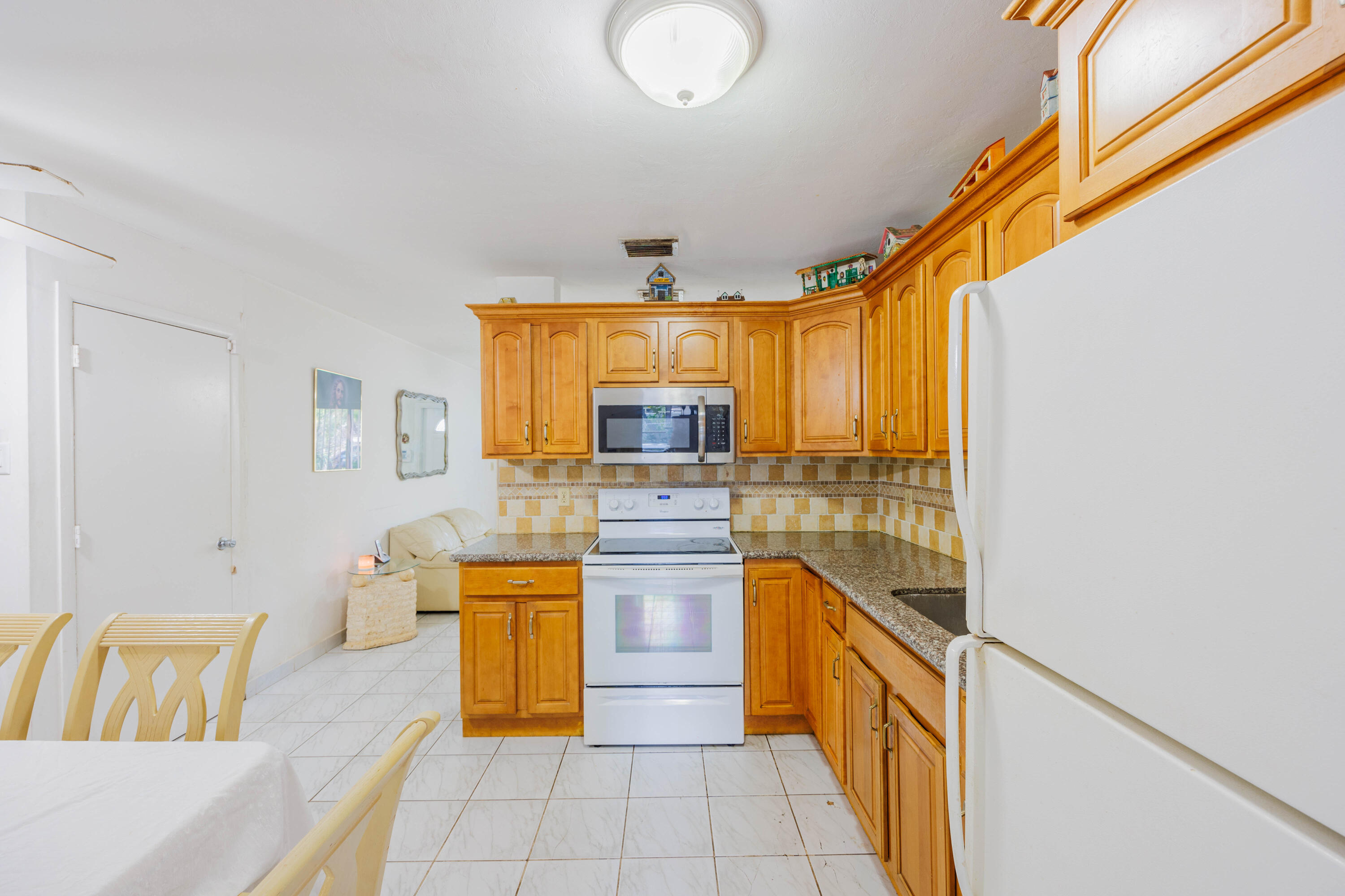 318 Southwest 2nd Street Boca Raton, FL 33432 - Photo 15 of 51 PT7A8551-HDR