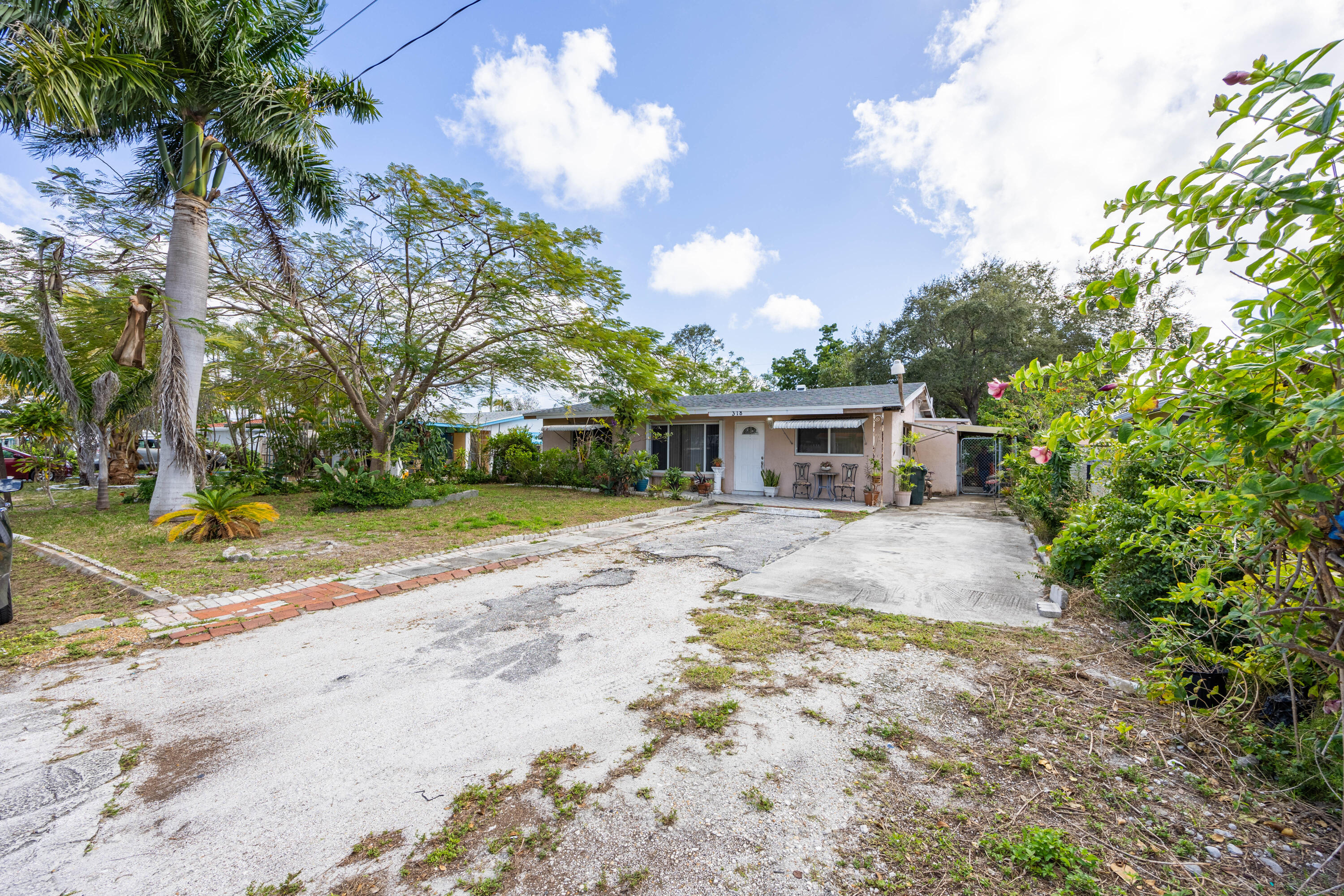 318 Southwest 2nd Street Boca Raton, FL 33432 - Photo 5 of 51 PT7A8458-HDR