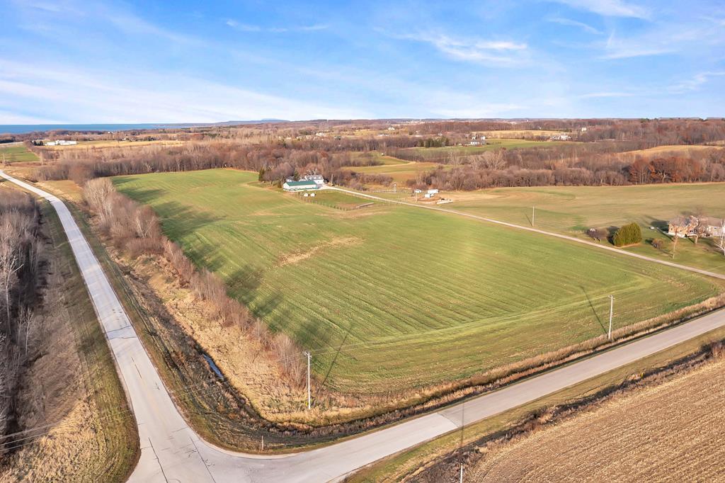 Bayview Road Luxemburg, WI 54217 - Photo 1 of 17