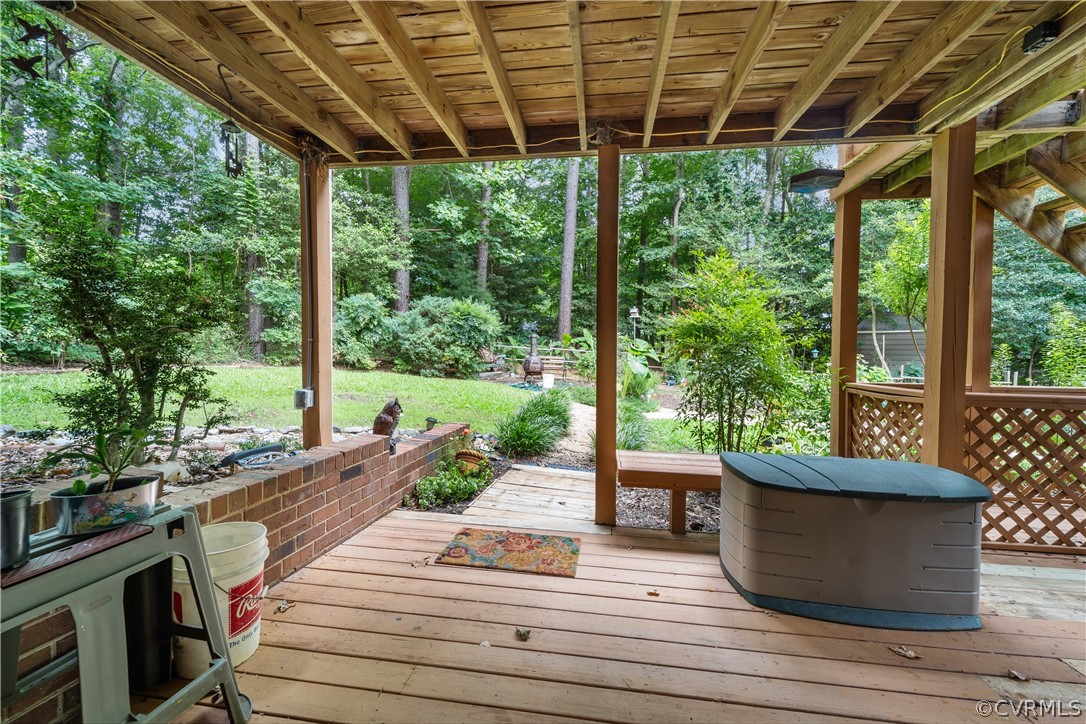 5609 North Chase Road Midlothian, VA 23112 - Photo 37 of 43 a view of a patio with wooden floor