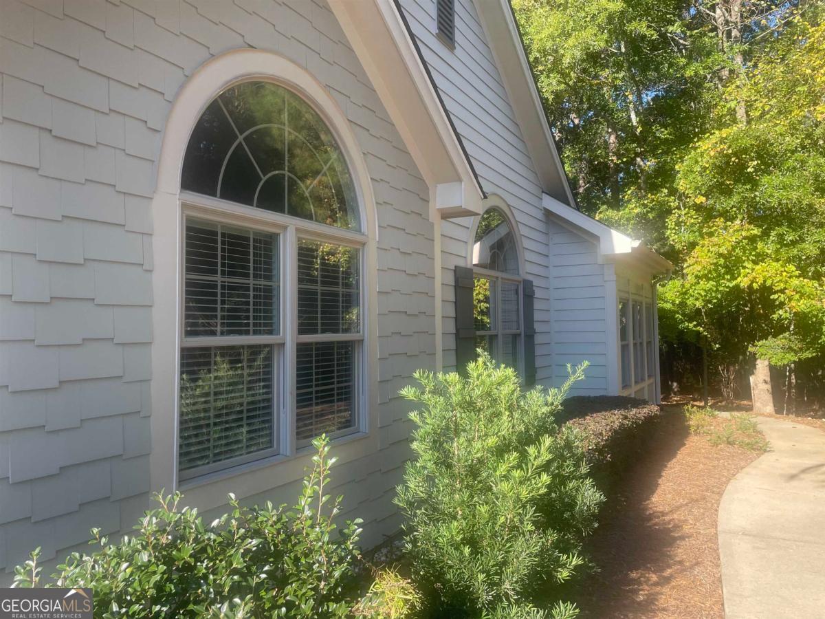 142 Edgewood Court, Unit 142 Eatonton, GA 31024 - Photo 3 of 9